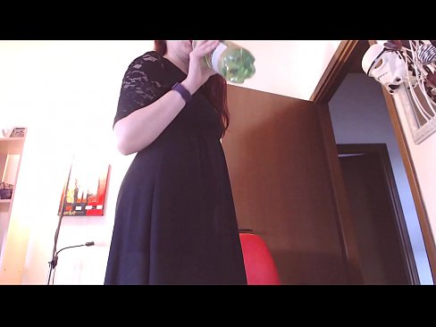 ❤️ Yon esklav soumèt ki renmen kilòt sal ak apetisan oblije masturbe apre li fin gade videyo sa a! ️❌ Super sèks nan nou ﹏